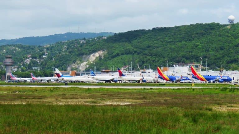 ARE FLIGHTS STILL GOING TO JAMAICA visual data 4