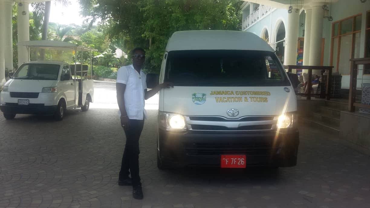 Moon Palace Transfer from Montego Bay Airport